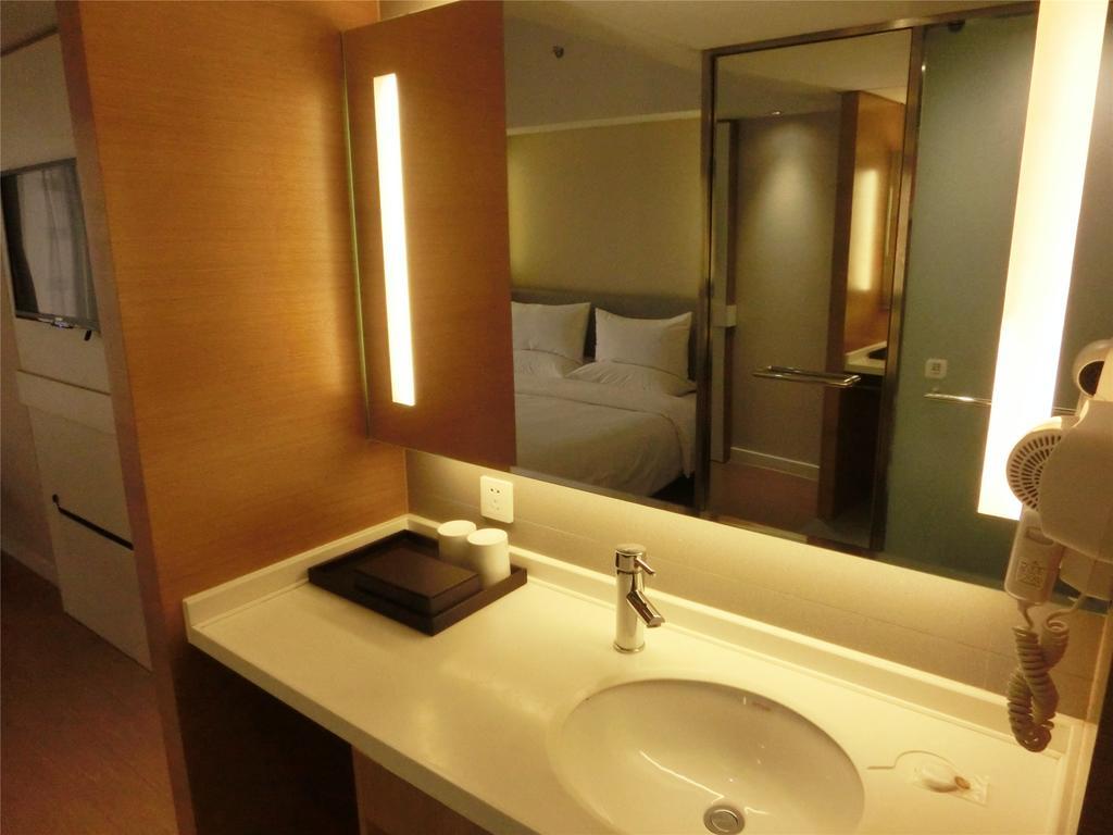 Ji Hotel Guangzhou Zhujiang New Town Ruang foto