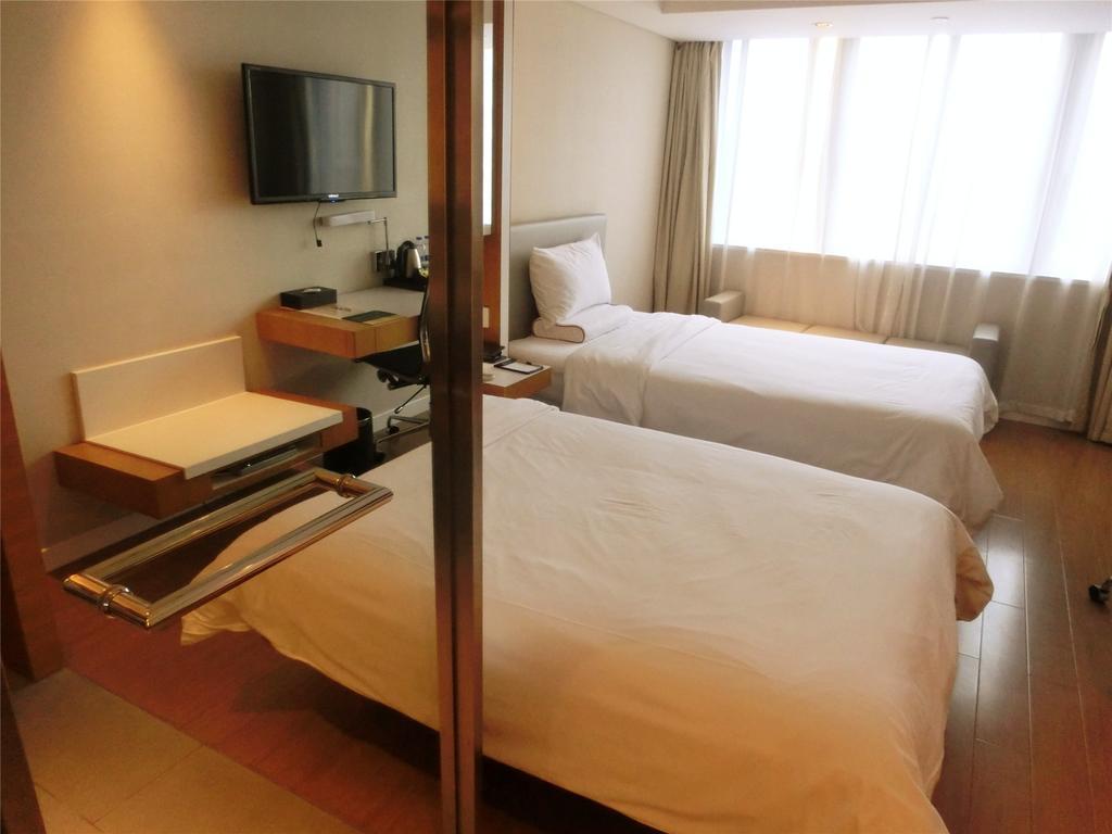 Ji Hotel Guangzhou Zhujiang New Town Bagian luar foto